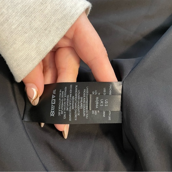 Urban Outfitters Corrine Puffer Vest - Picture 7 of 7